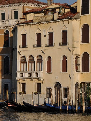 Palazzo Dolfin